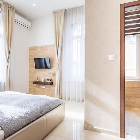 Apartamento Splendid Perfectly Located Flat With Sauna Budapest Exterior foto