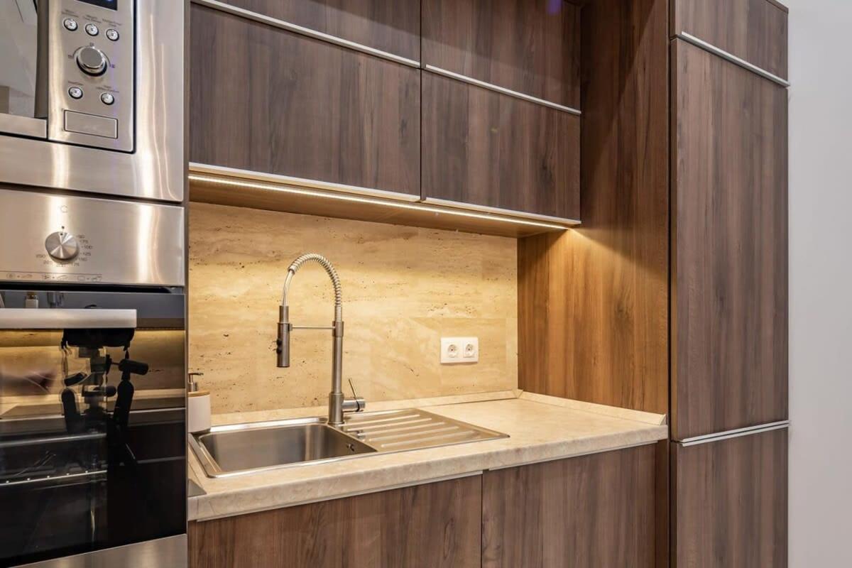 Apartamento Splendid Perfectly Located Flat With Sauna Budapest Exterior foto