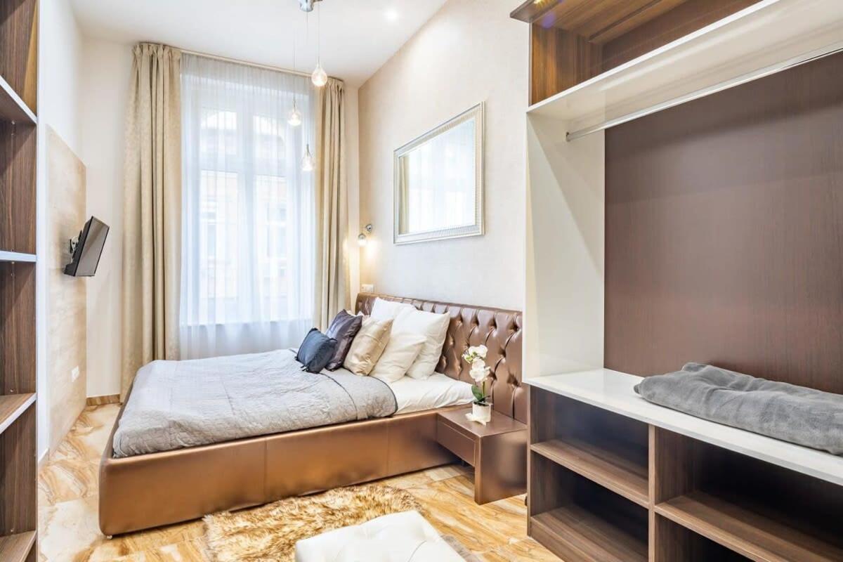 Apartamento Splendid Perfectly Located Flat With Sauna Budapest Exterior foto