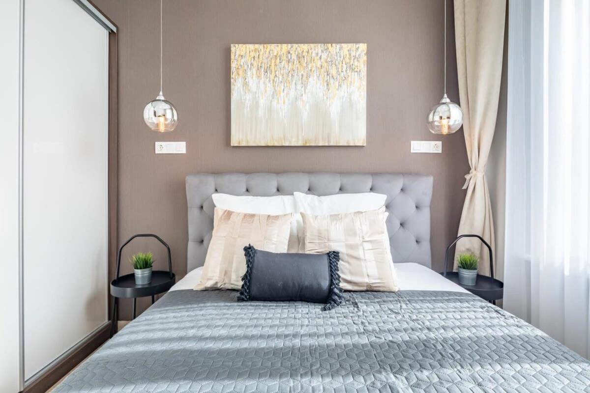 Apartamento Splendid Perfectly Located Flat With Sauna Budapest Exterior foto